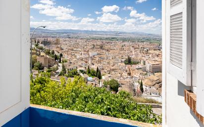Exterior view of House or chalet for sale in  Granada Capital  with Air Conditioner