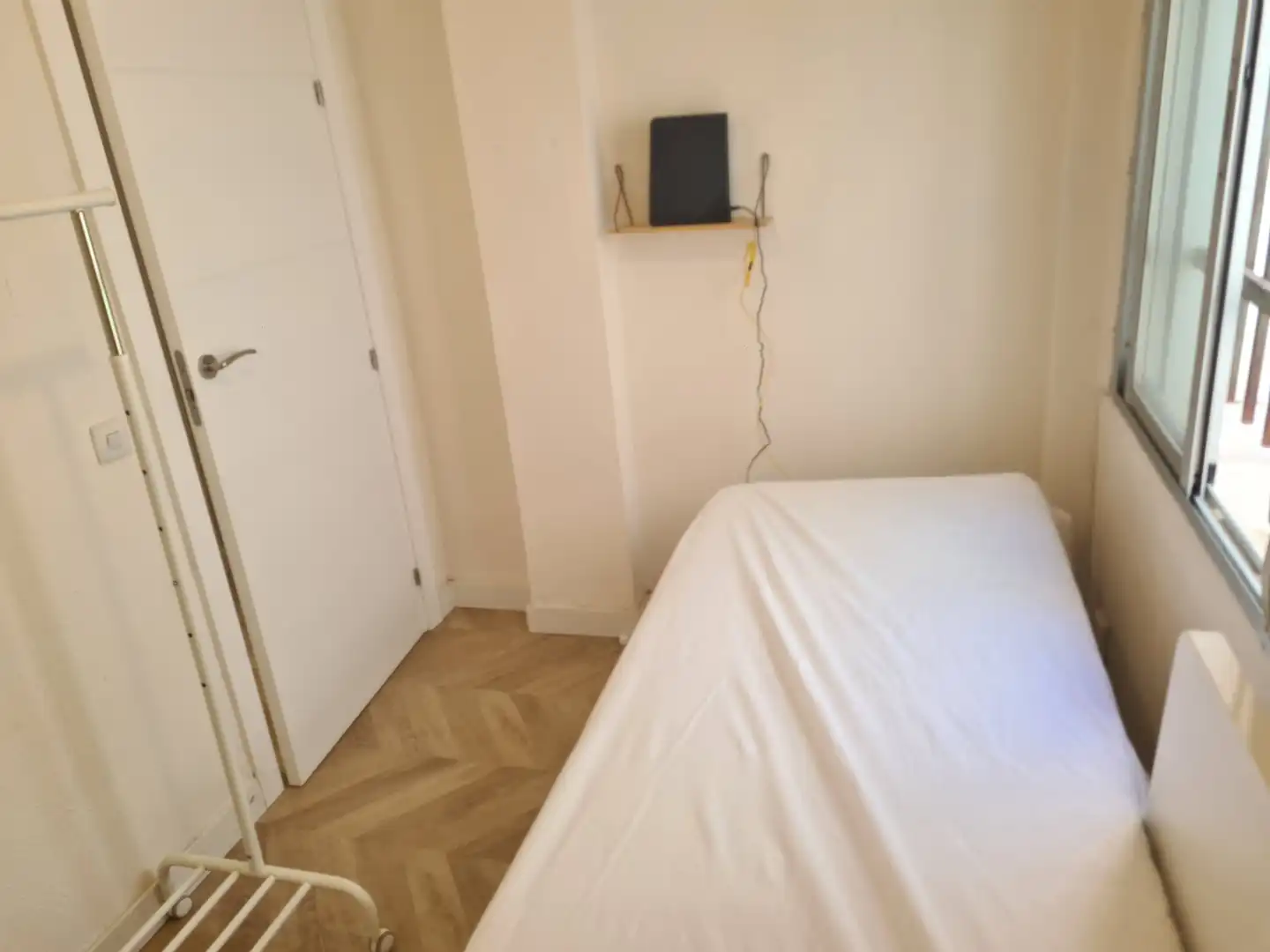 Bedroom of Flat for sale in Sevilla  with Air Conditioner, Storage room and Balcony