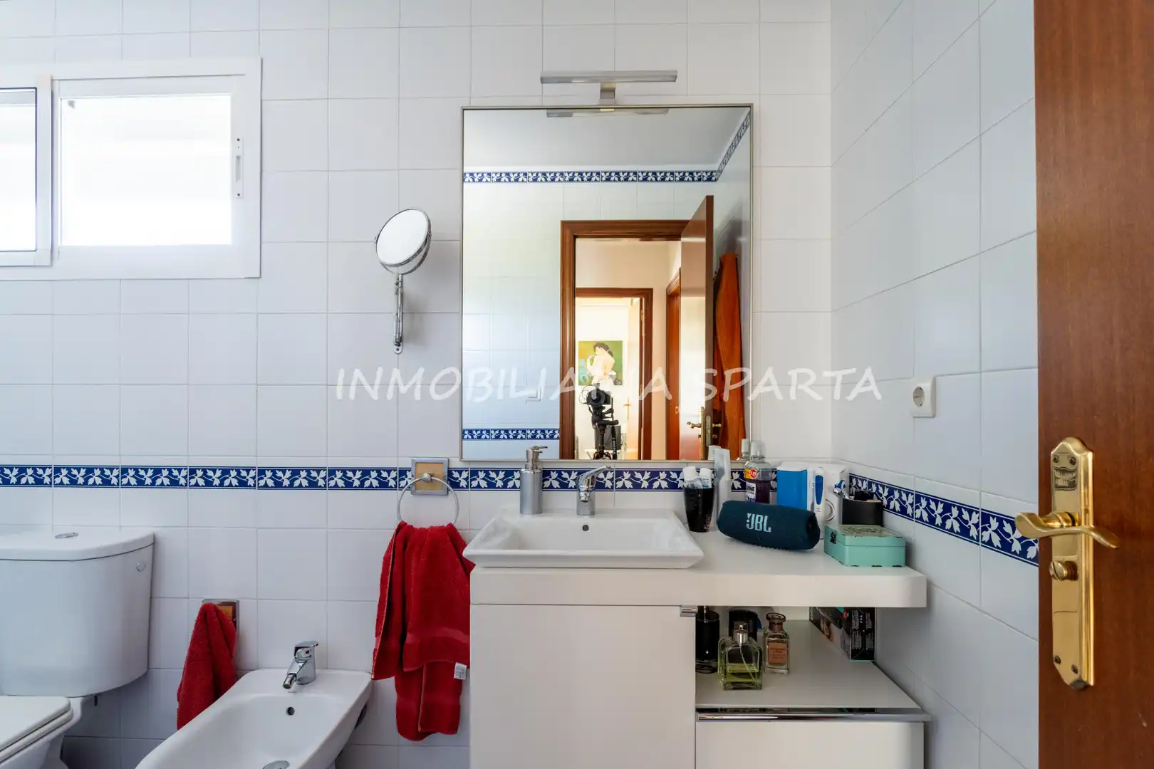 Bathroom of Detached homes for sale in Bollullos de la Mitación  with Air Conditioner, Terrace and Oven