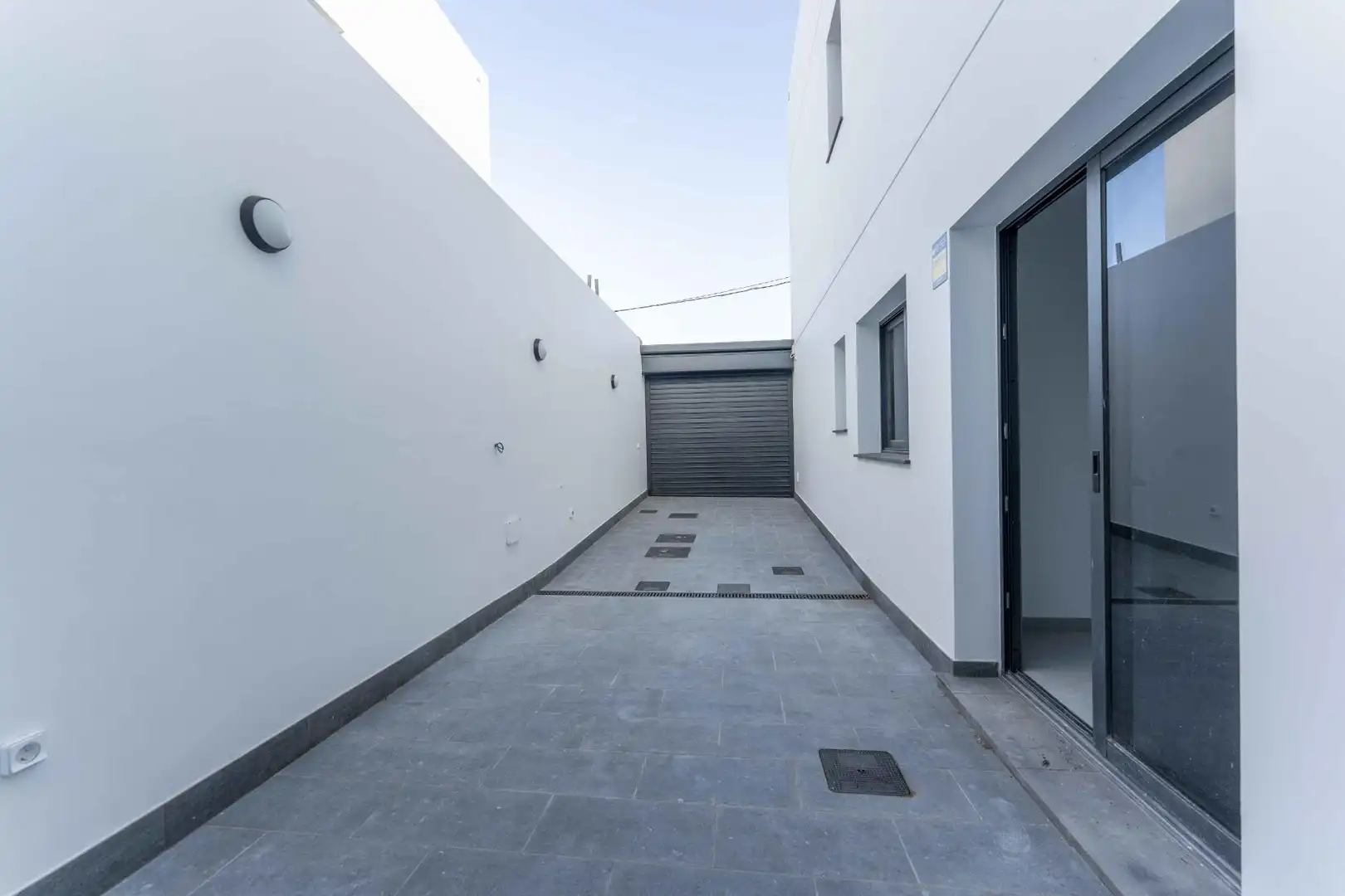 Vista exterior de Casa adosada en venta en San Miguel de Abona con Aire acondicionado, Jardín privado y Terraza