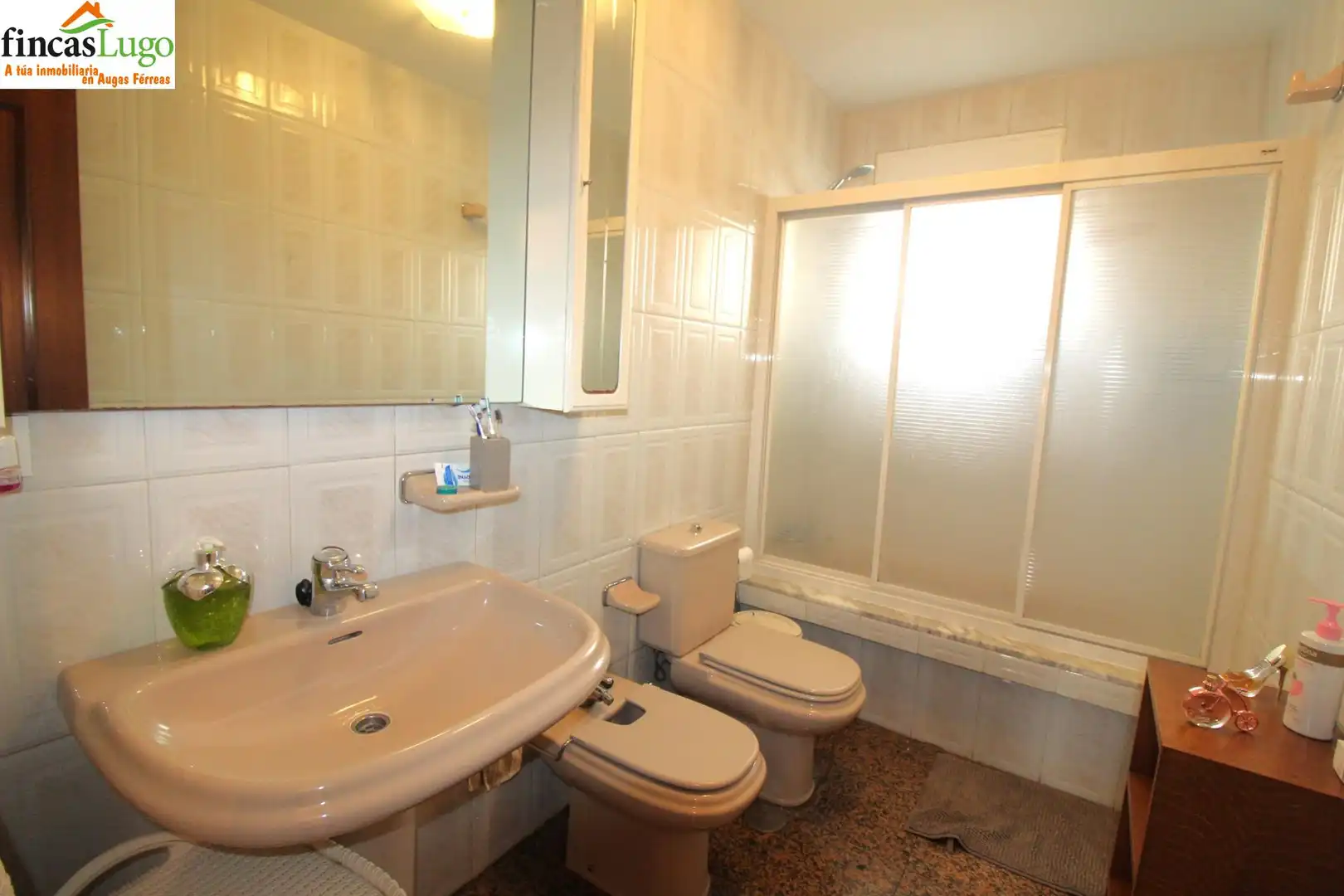 Baño de Casa o chalet en venta en Lugo con Jardín privado, Terraza y Trastero