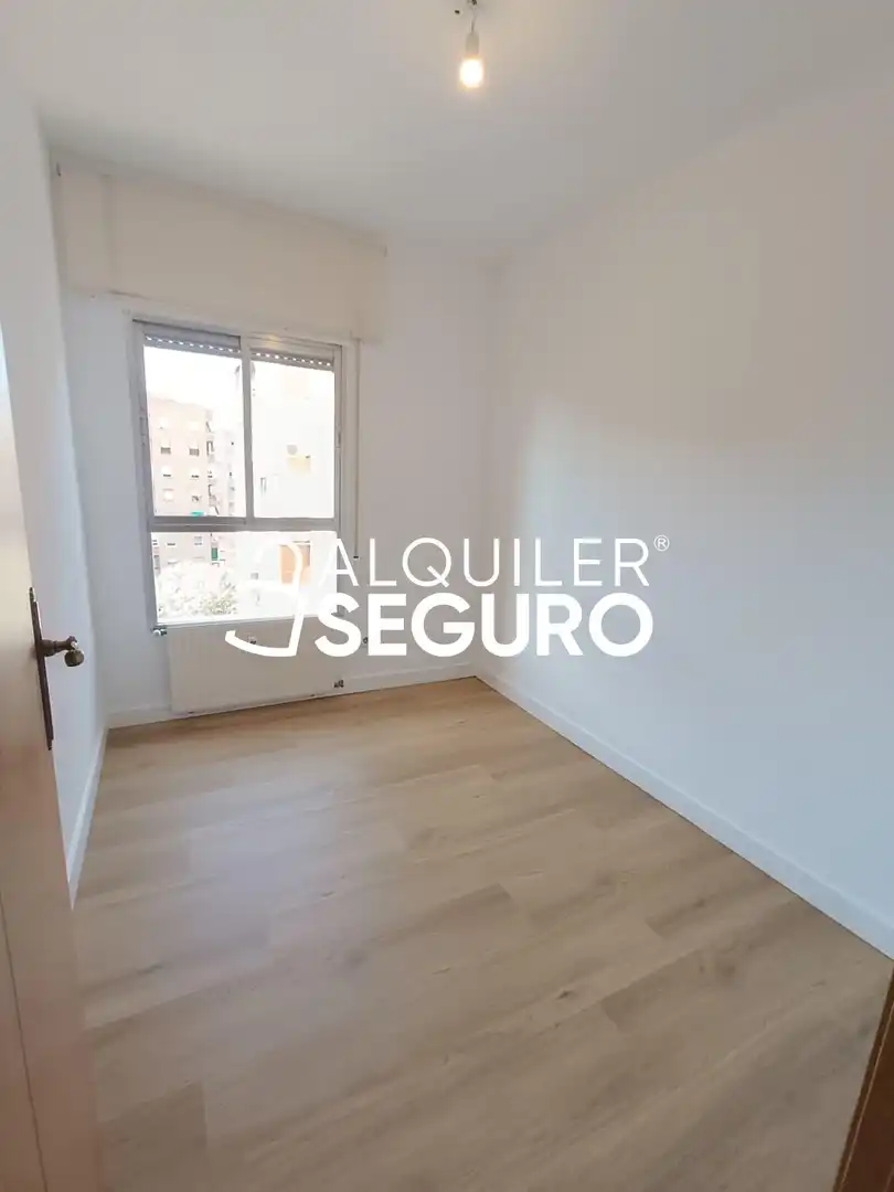 Flat for rent in Polonia, El Carrascal