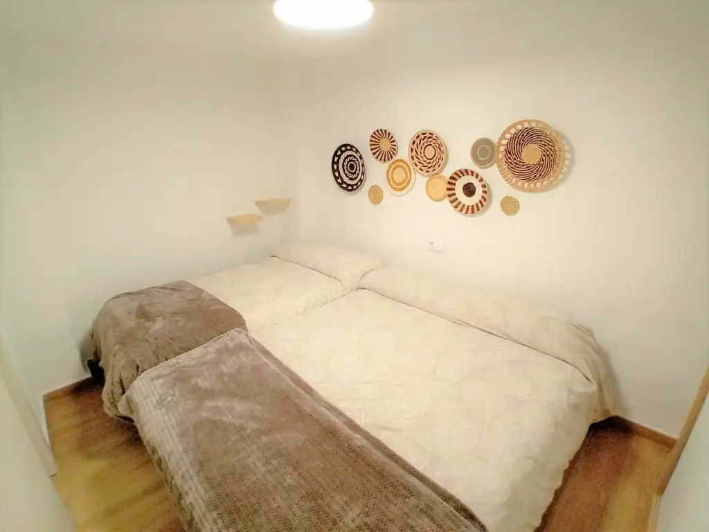 Bedroom of Houses for sale in Siete Aguas  with Oven and Balcony