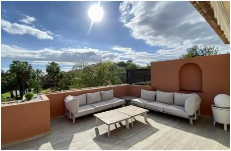 Attic for rent in Puerto Banús