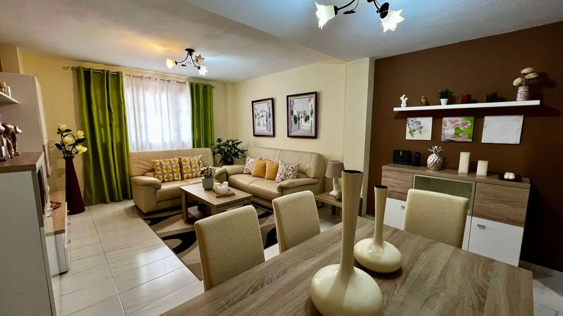 Sala de estar de Piso en venta en Adeje con Calefacción y Amueblado