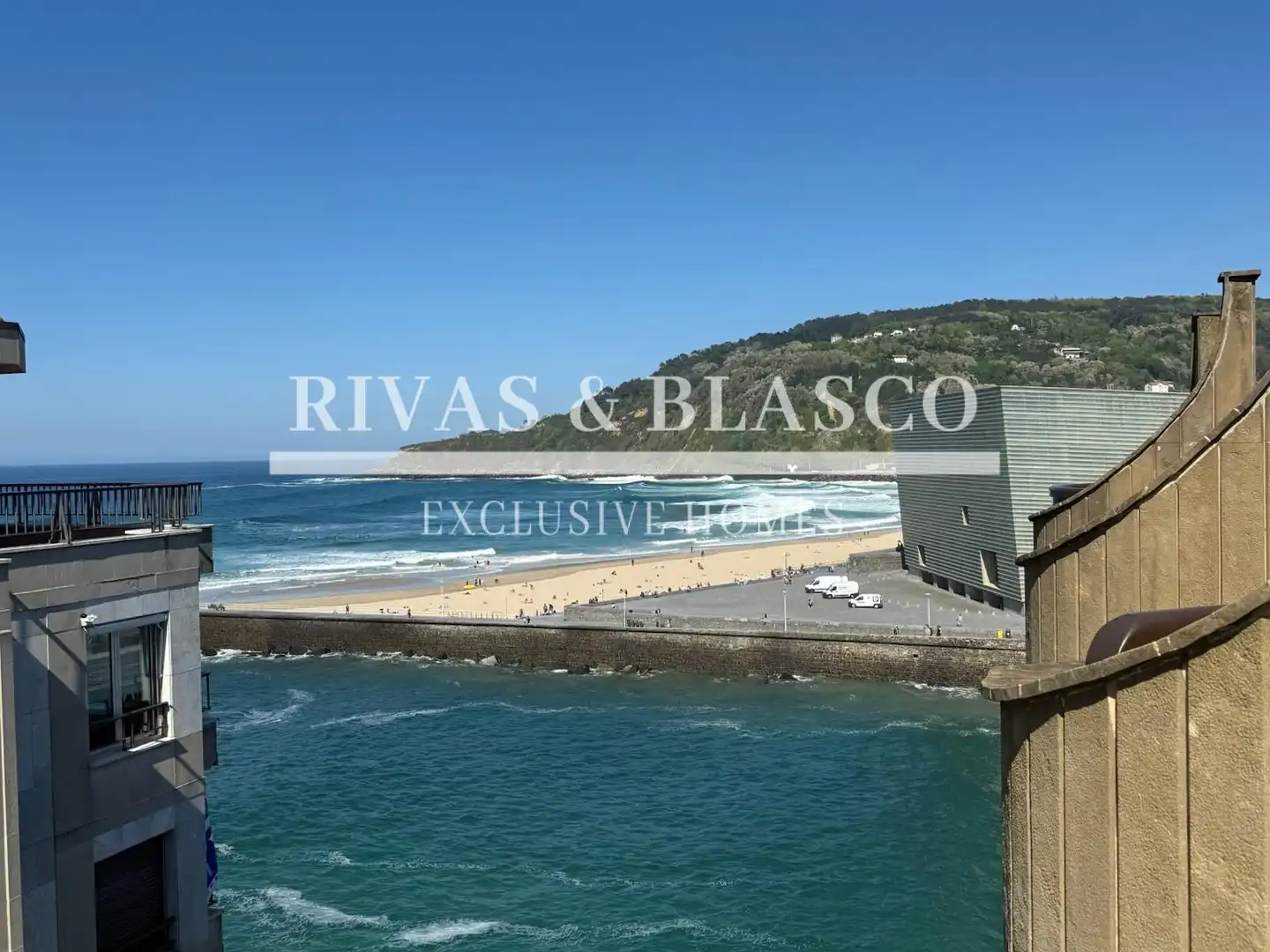 Vista exterior de Apartamento de alquiler en Donostia - San Sebastián  con Calefacción, Terraza y Amueblado
