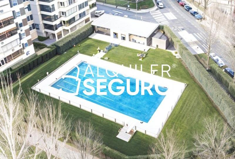 Photo 1 of Attic to rent in De Canillas, Canillas, Madrid