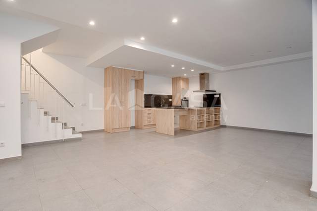 Local comercial en Venta en Sagrada Família