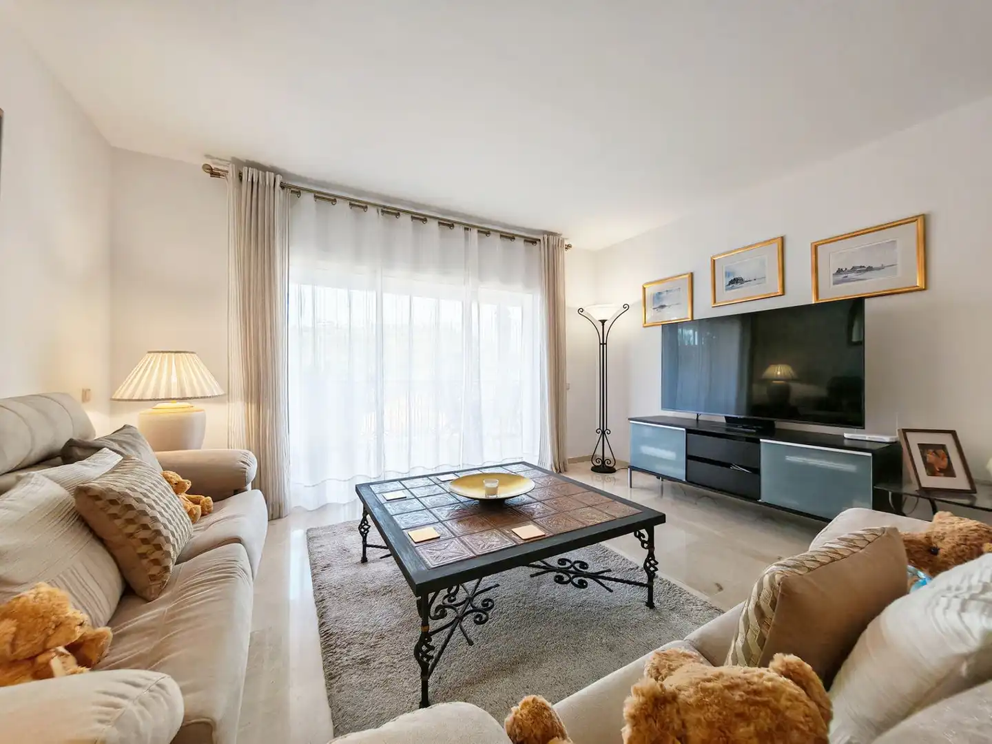 Wohnzimmer von Wohnungen zum Verkauf in Marbella mit Terrasse, Möbliert und Gemeinschaftspool