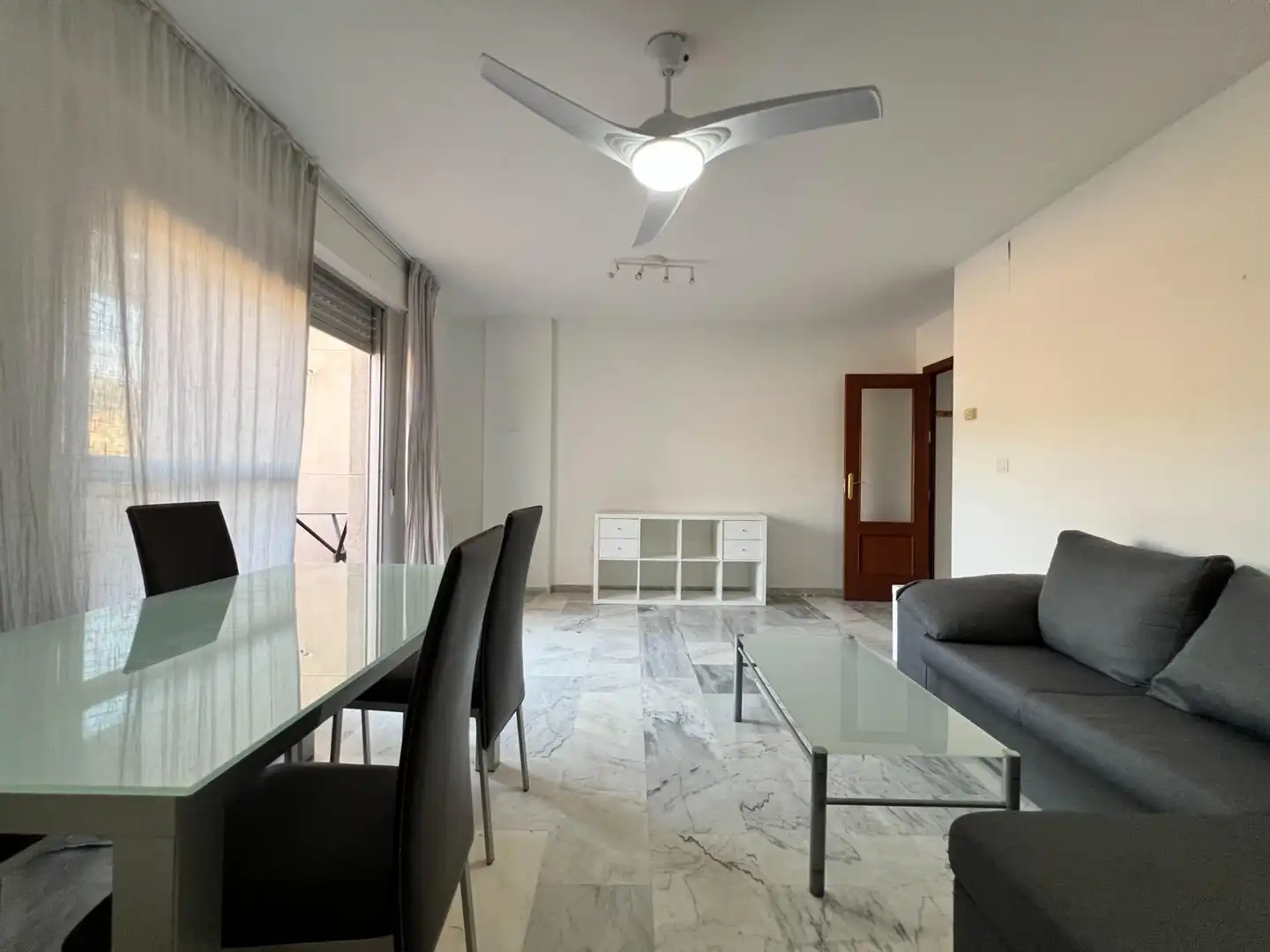 Living room of Flat for rent in Granada  with Heating, Terrace and Furnished