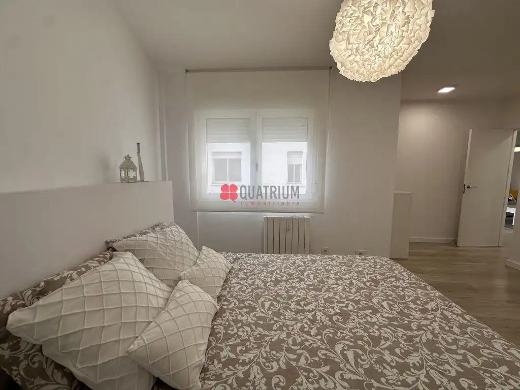Habitación de Piso en venta en A Estrada  con Calefacción, Trastero y Amueblado