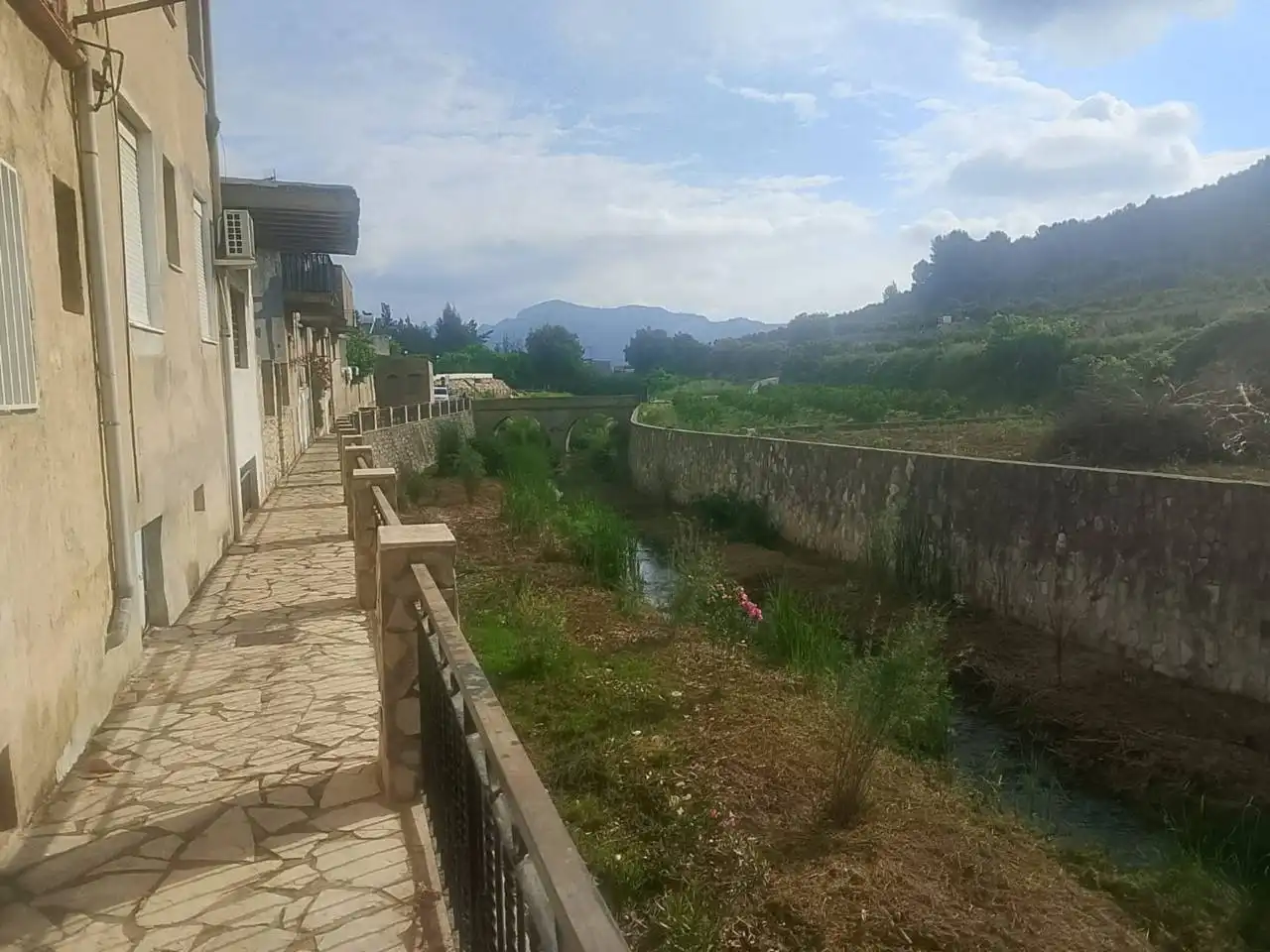 Vista exterior de Casa adosada en venda en Alfauir amb Terrassa i Moblat