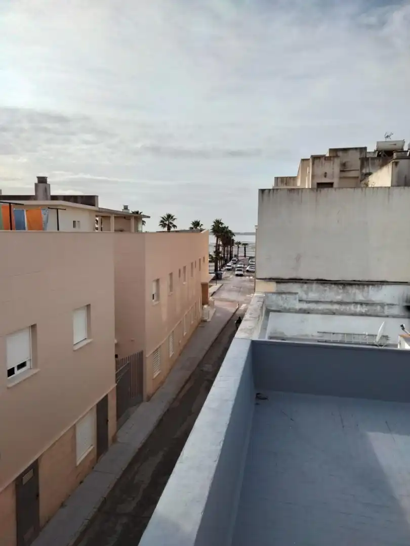 Vista exterior de Casa adosada en venta en Puerto Real con Terraza