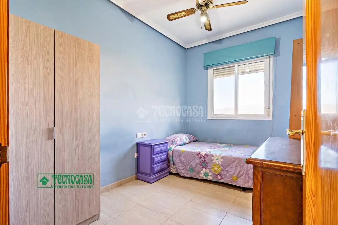 Bedroom of Flat for sale in Viator