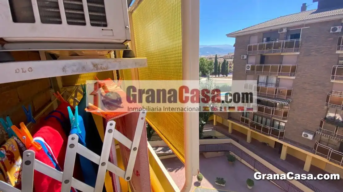 Vista exterior de Pis de lloguer en Granada amb Aire condicionat, Calefacció i Moblat