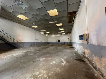 Industrial building for sale in Valdepeñas