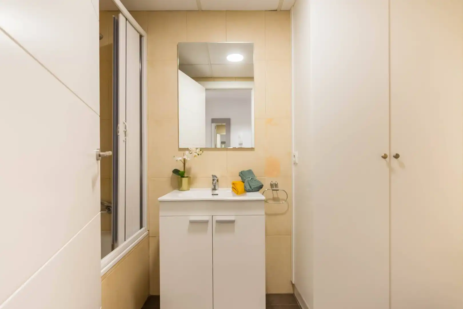 Bathroom of Apartments for sale in Murcia  with Air Conditioner, Storage room and Furnished