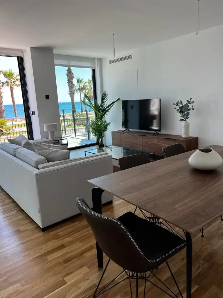Wohnzimmer von Wohnung zur Miete in Málaga mit Klimaanlage, Heizung und Privatgarten
