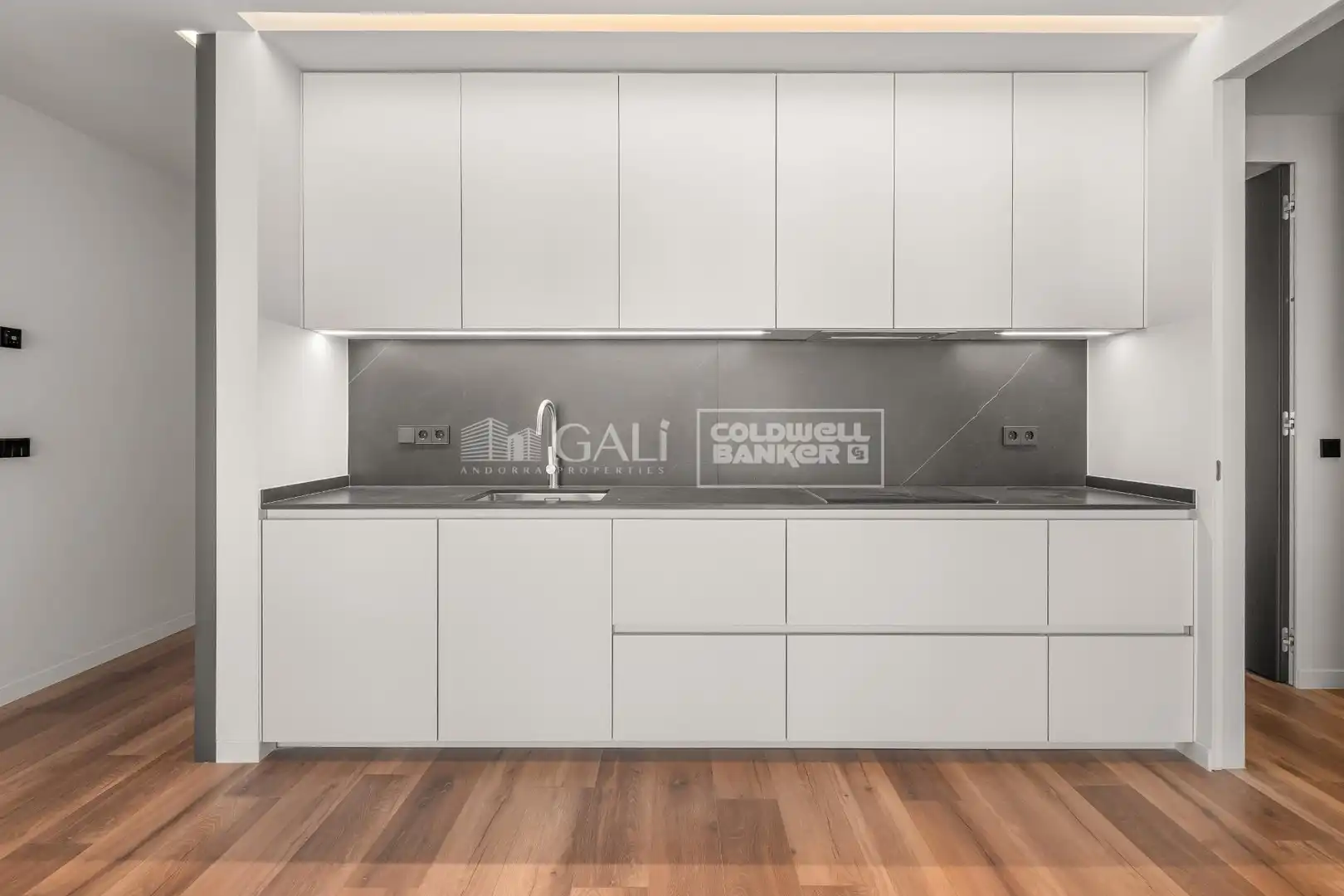 Küche von Wohnung zum Verkauf in Andorra la Vella mit Klimaanlage, Heizung und Terrasse