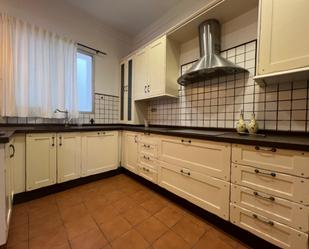 Kitchen of Planta baja to rent in Algeciras  with Terrace