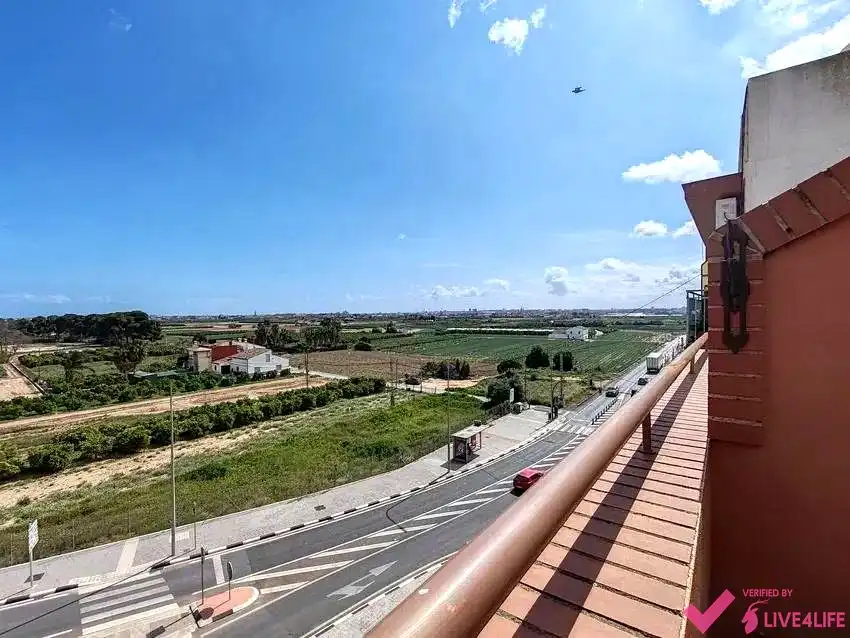 Außenansicht von Wohnung zur Miete in Valencia mit Klimaanlage, Terrasse und Möbliert