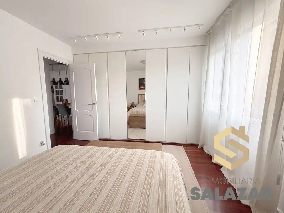 Schlafzimmer von Wohnung zum Verkauf in Bilbao  mit Heizung, Terrasse und Balkon