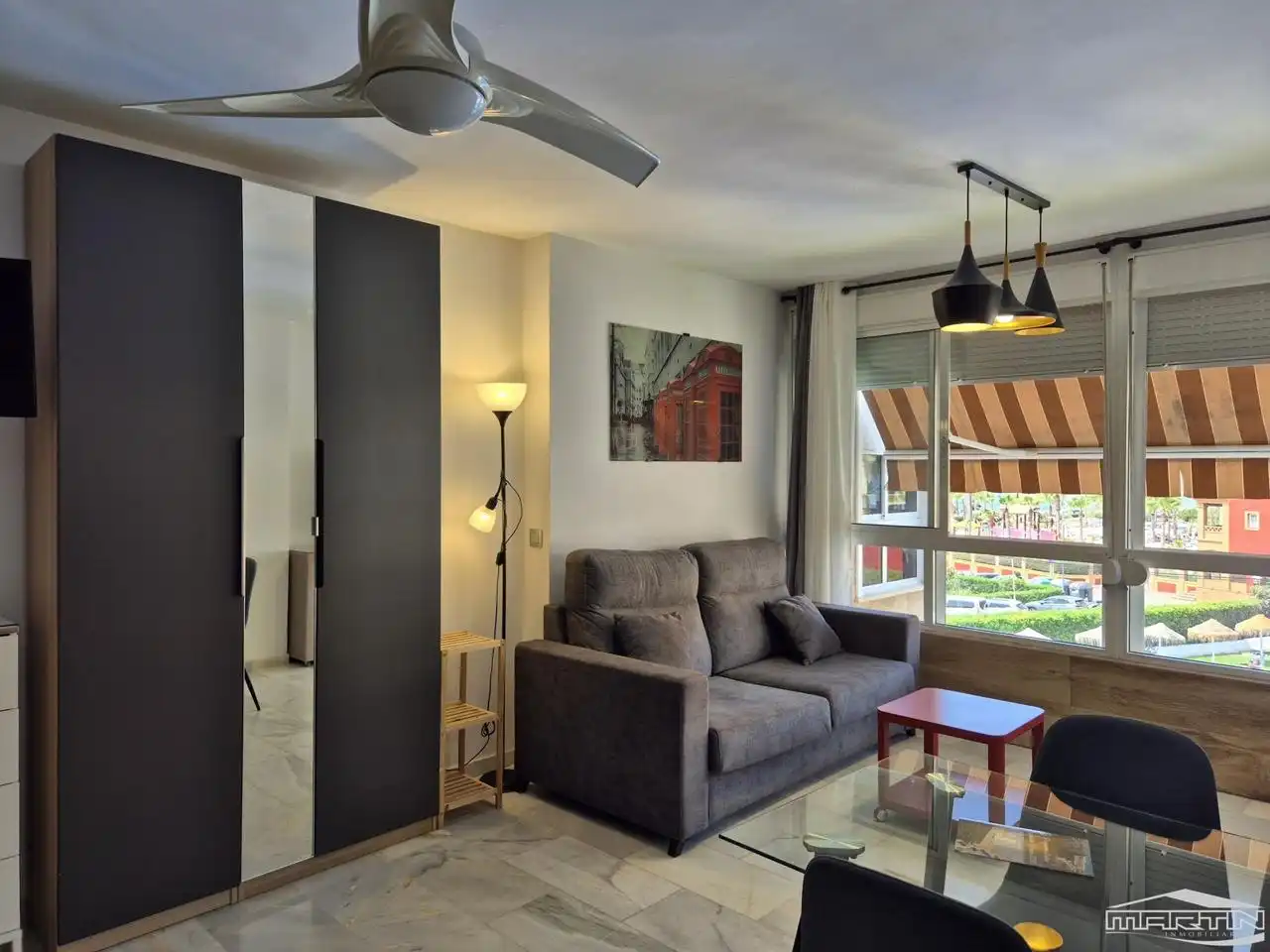 Sala de estar de Estudio de alquiler en Torrox con Aire acondicionado, Trastero y Piscina