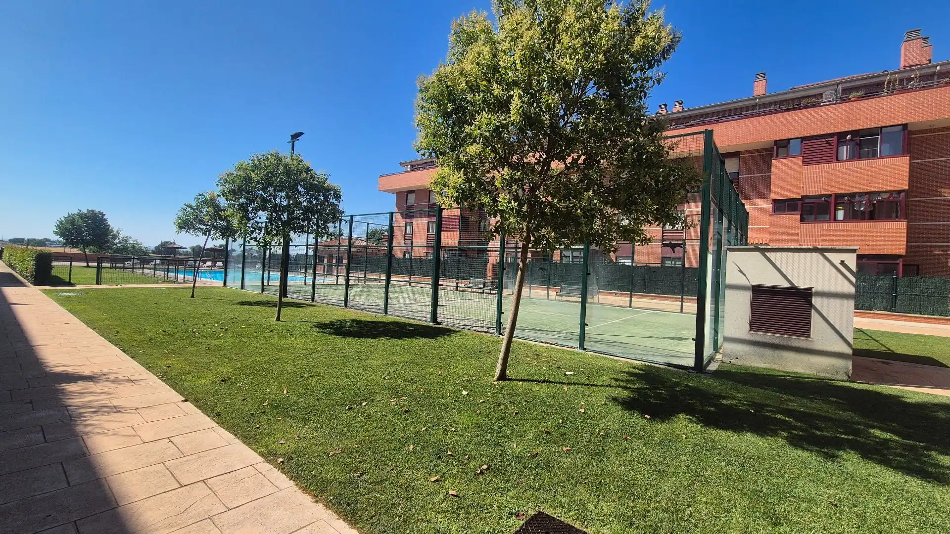 Swimming pool of Flat for sale in Cistérniga  with Heating, Storage room and Furnished