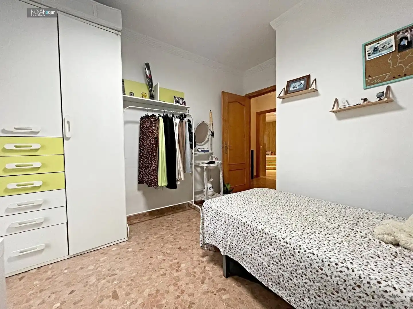 Habitación de Casa adosada en venta en Estación de Cártama