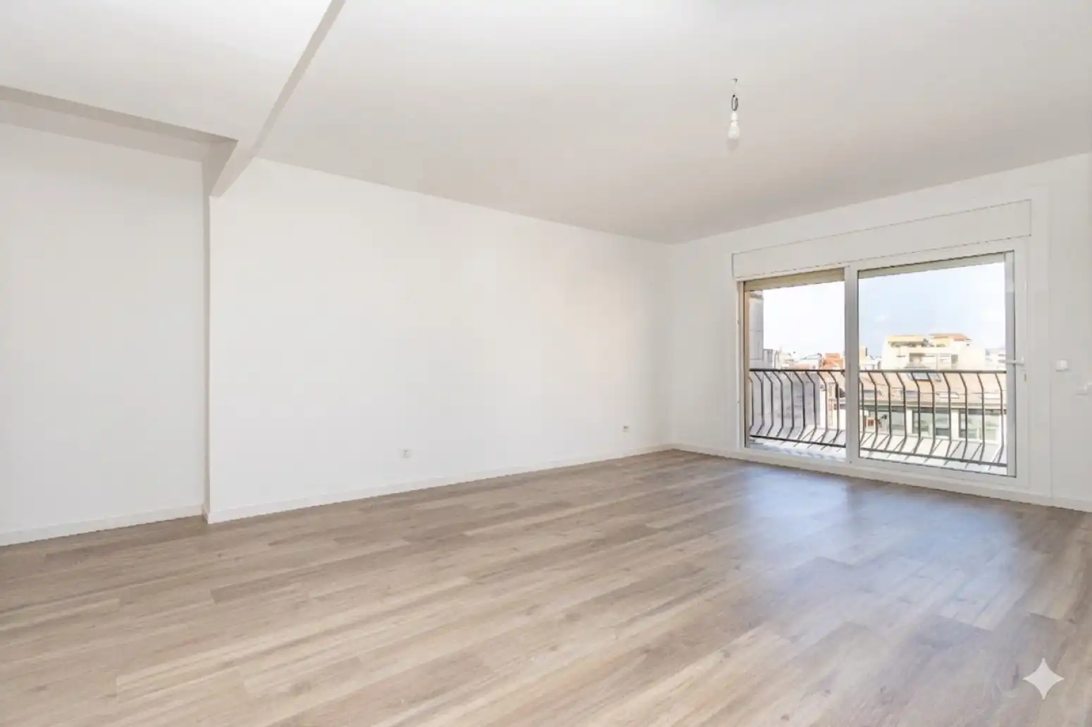 Schlafzimmer von Wohnung zum Verkauf in Terrassa mit Heizung, Parkett und Balkon