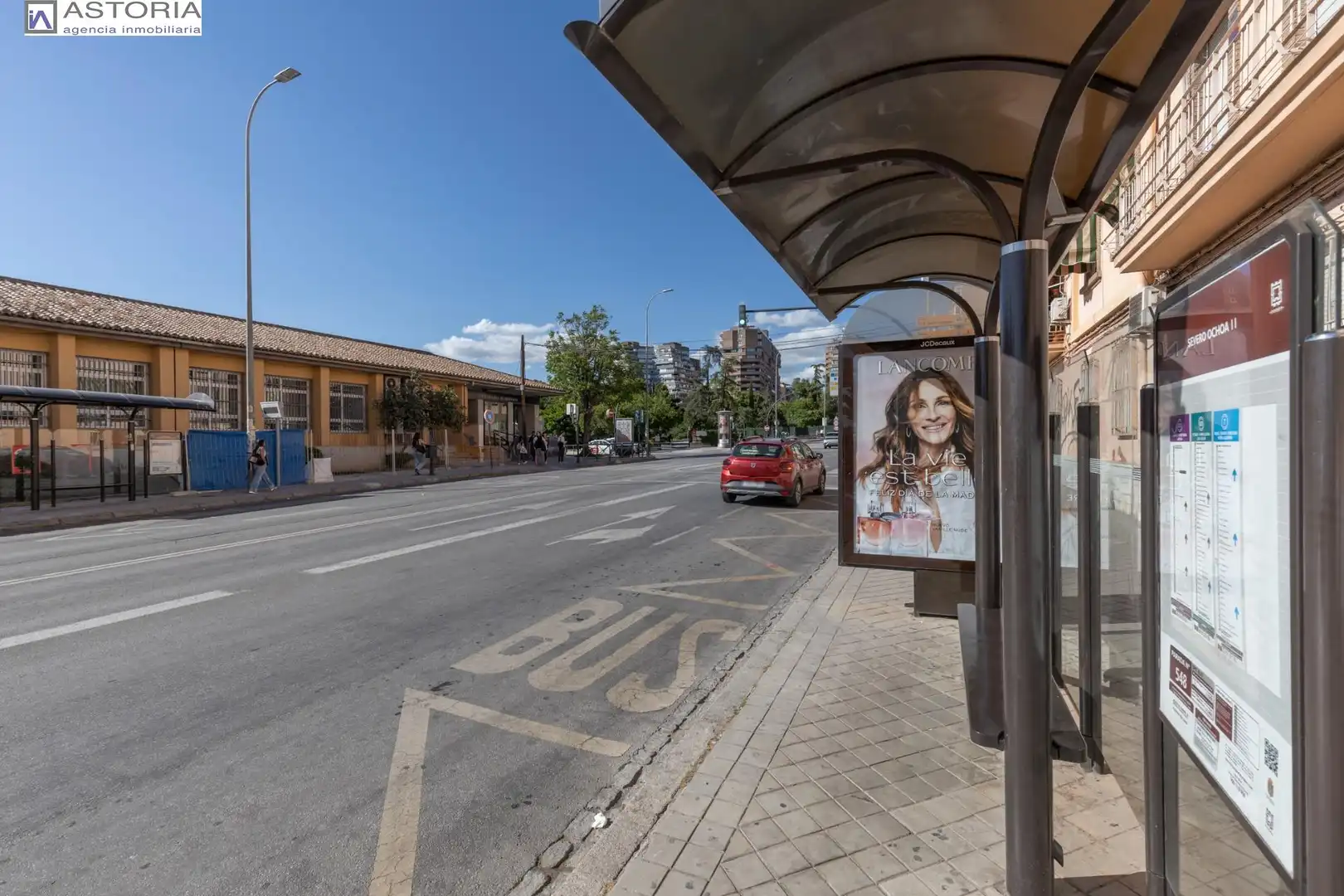 Außenansicht von Wohnung zum Verkauf in Granada mit Klimaanlage und Heizung