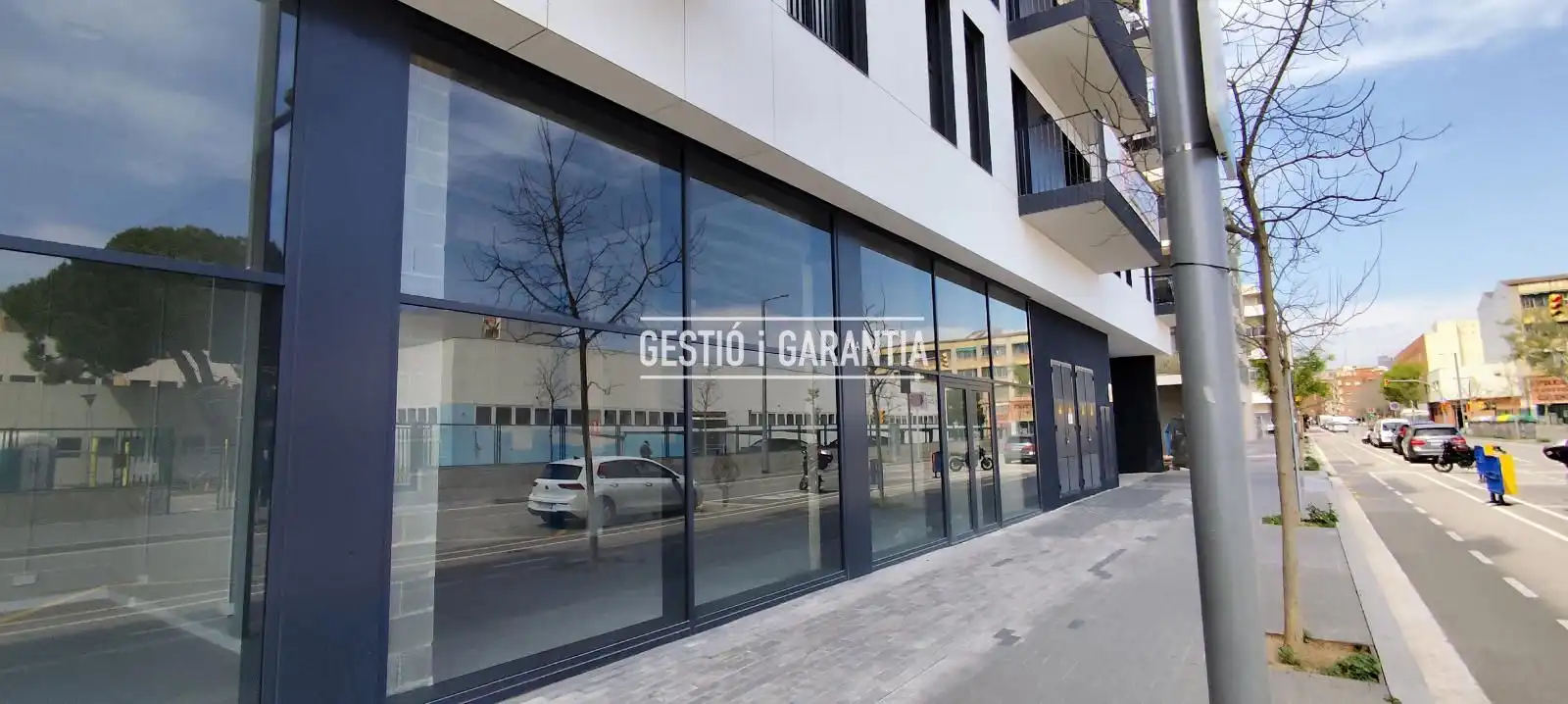 Local en venta en L'Hospitalet de Llobregat