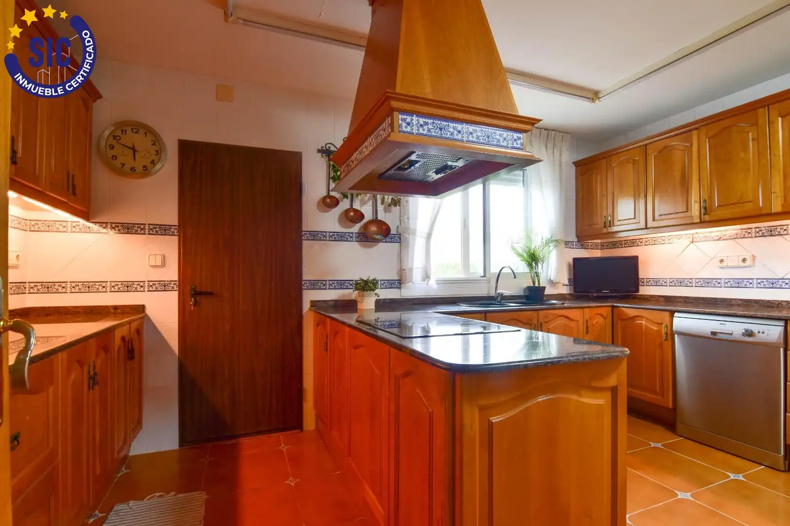 Cocina de Casa o chalet en venta en Torrent con Aire acondicionado, Jardín privado y Terraza