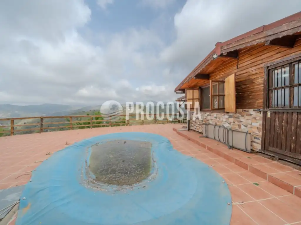 Houses for sale in Almuñécar  with Terrace, Swimming Pool and Furnished