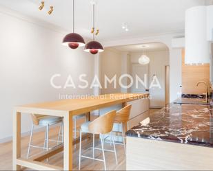 Vista exterior de Apartament en venda en  Barcelona Capital amb Aire condicionat, Terrassa i Balcó