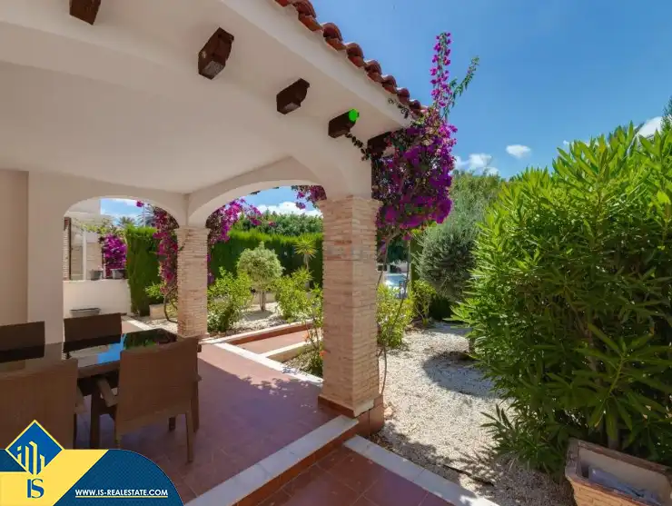 Villa avec terrasse à vendre à Orihuela Costa