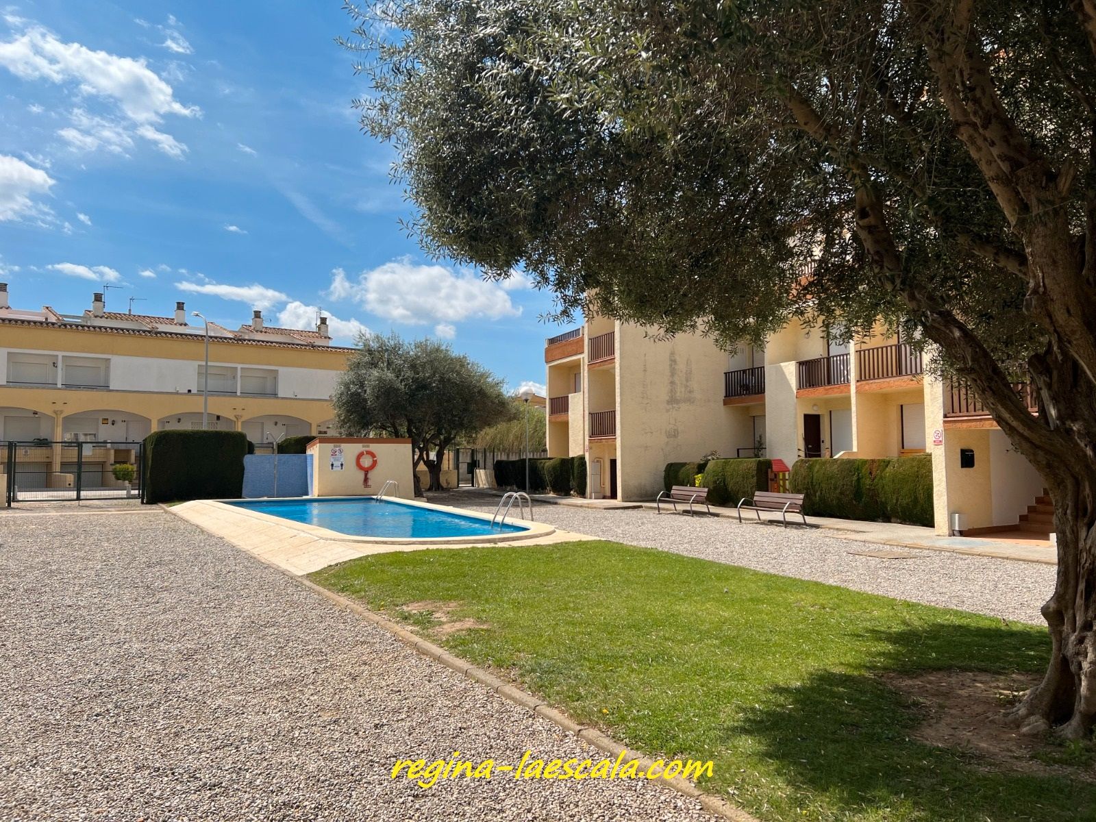 Piscina de Àtic en venda en L'Escala amb Terrassa, Moblat i Microones