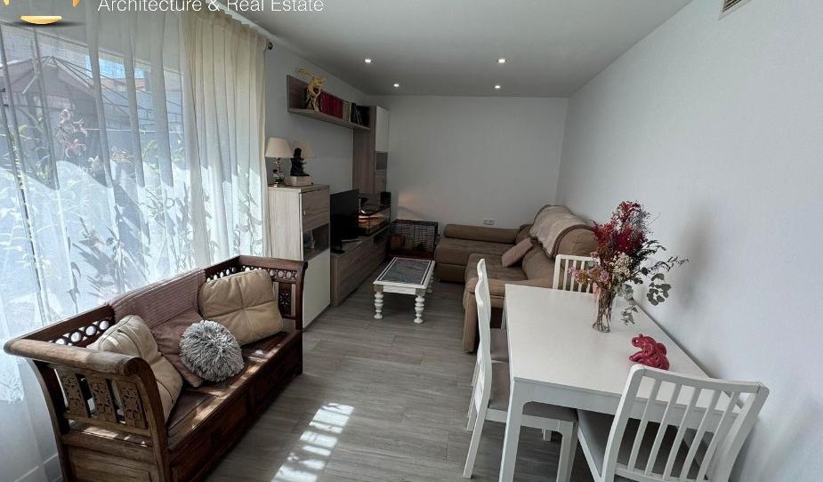 Foto 1 de Casa adosada en venta en Calle Santa Gema, Loeches, Madrid