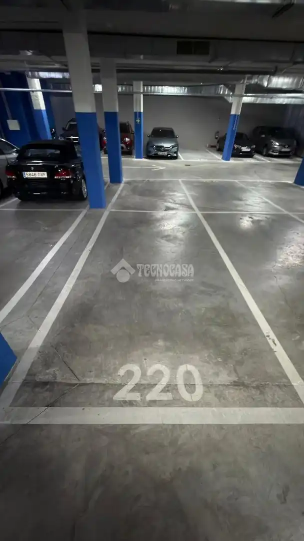 Einzelparkplatz zum Verkauf in Calle de San Germán, imagen 4