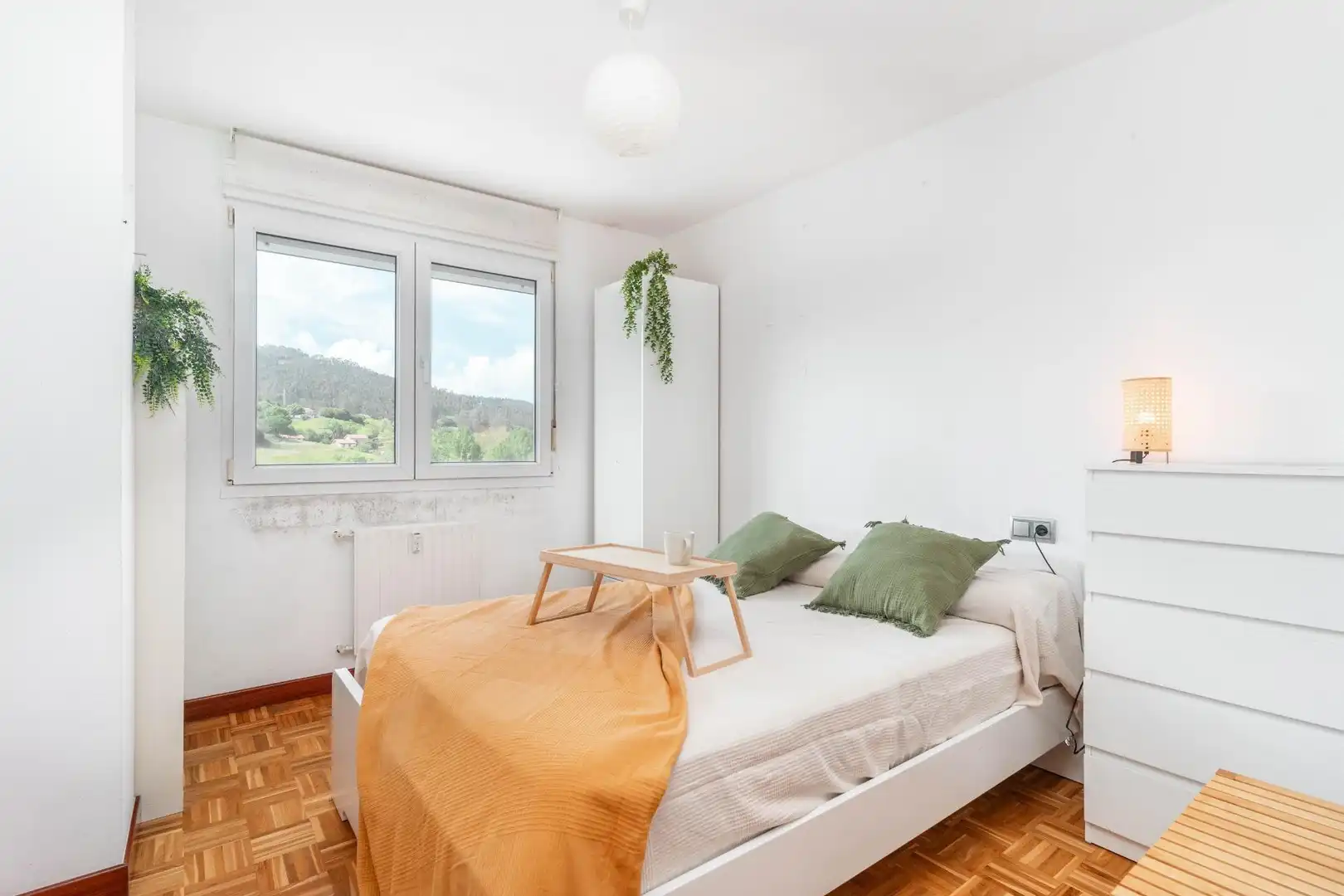 Habitación de Piso en venta en Llanera con Calefacción, Trastero y Amueblado
