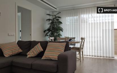 Sala d'estar de Pis de lloguer en  Barcelona Capital amb Aire condicionat, Calefacció i Moblat