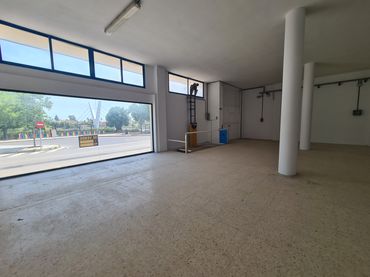 Locale commerciale in vendita a Carrer del Cid