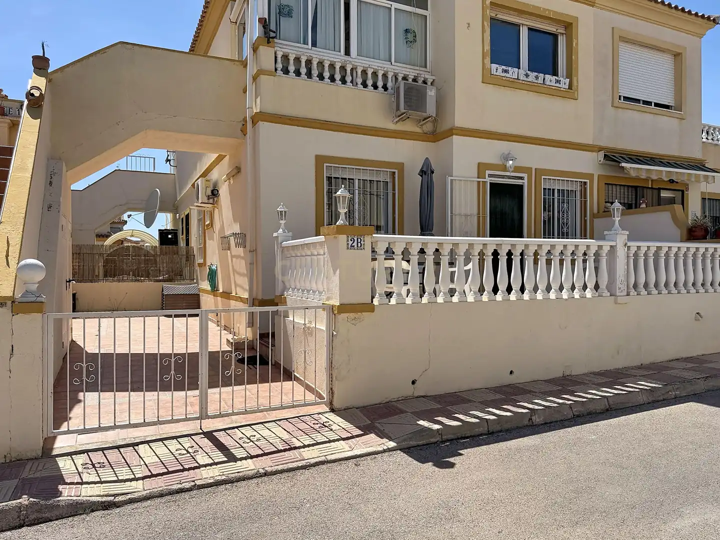 Vista exterior de Planta baja en venta en Orihuela con Aire acondicionado, Trastero y Piscina comunitaria