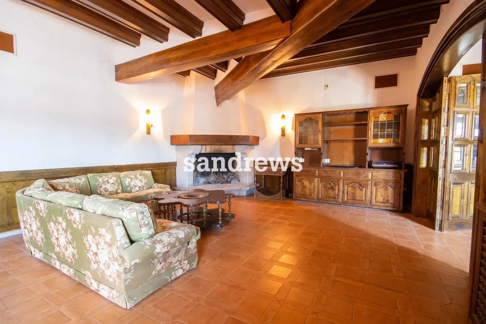 Einfamilien-Reihenhaus zum Verkauf in Ordis mit Heizung, Privatgarten und Terrasse