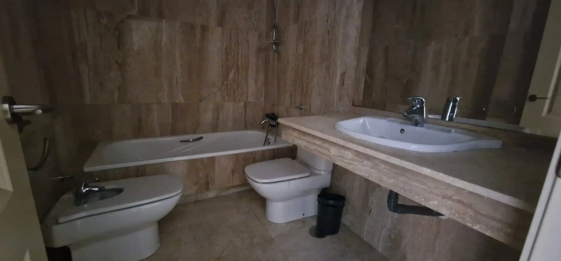 Bany de Pis en venda en Marbella amb Terrassa i Piscina comunitària
