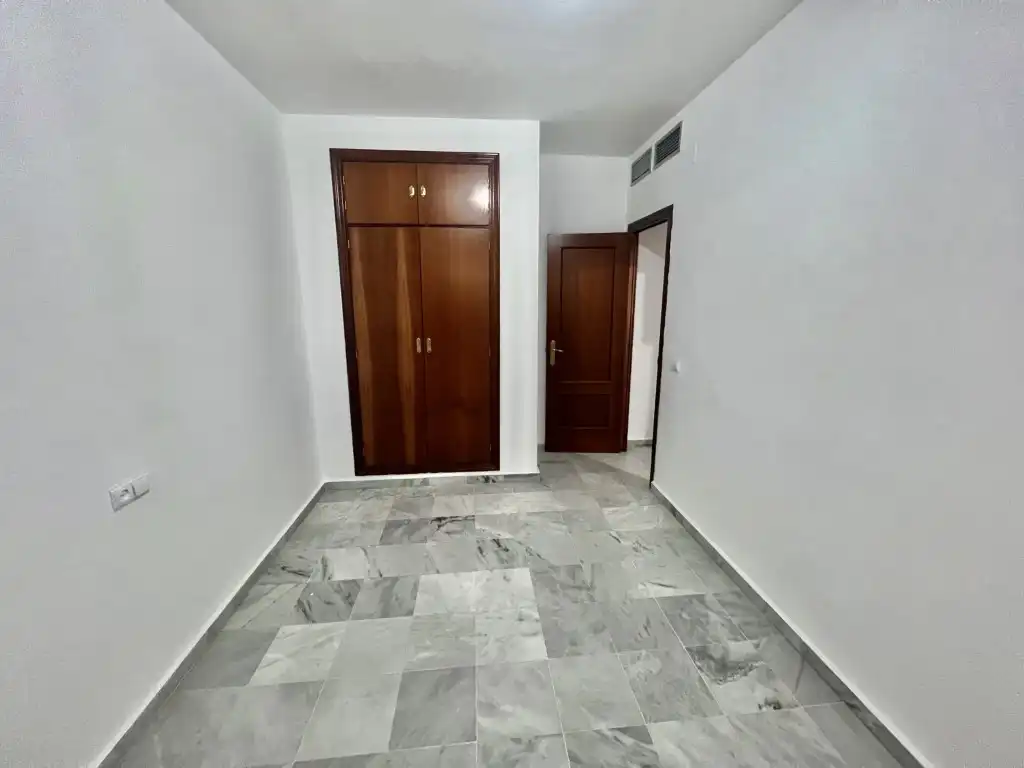 Casa adosada en venda en Dos Hermanas