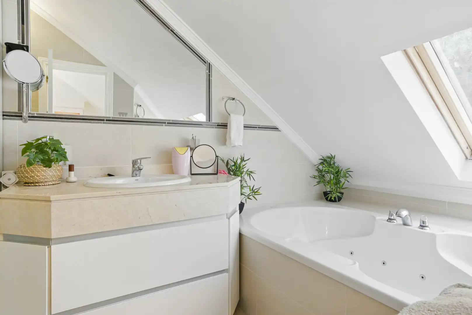 Detached homes for sale in Calahonda