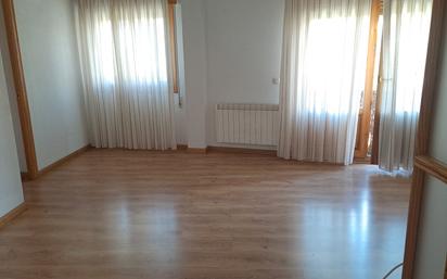 Wohnzimmer von Wohnung miete in Manzanares El Real