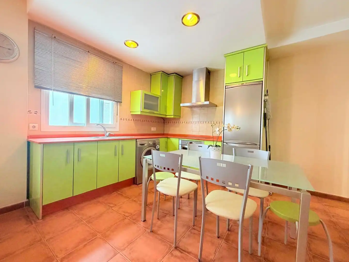 Cocina de Dúplex en venta en Los Barrios