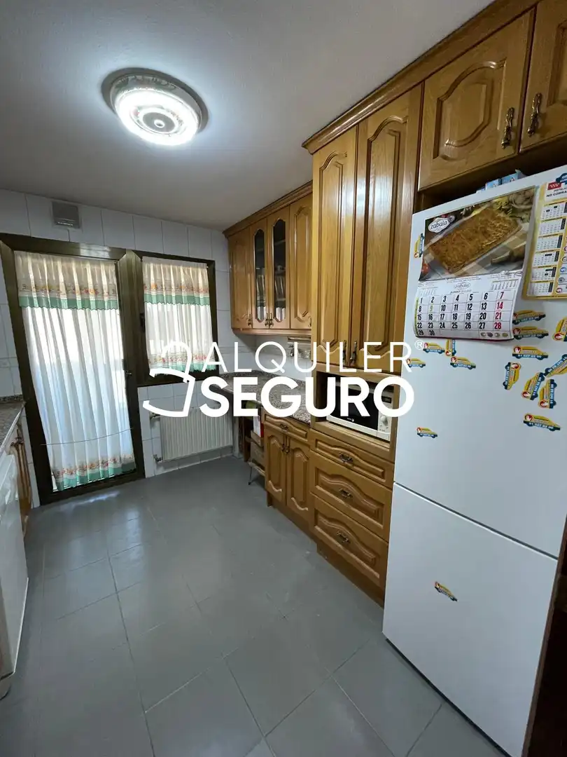 Kitchen of Flat for rent in Madrid  with Air Conditioner, Heating and Swimming Pool